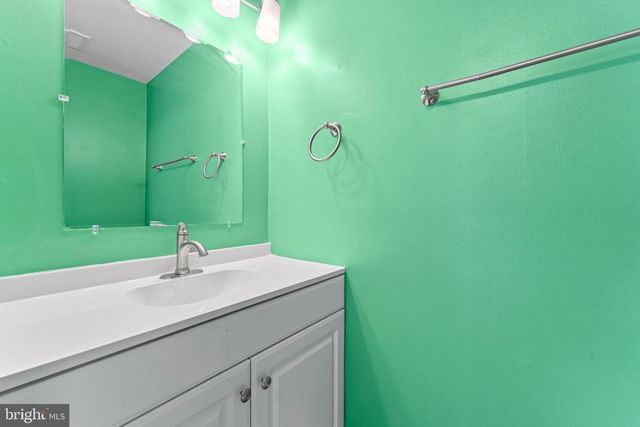 7534 EMERALD DR, Manassas, VA 20109