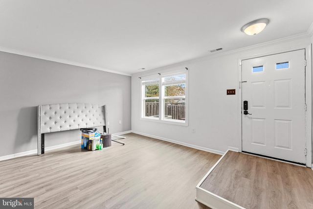 7534 EMERALD DR, Manassas, VA 20109