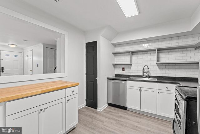 7534 EMERALD DR, Manassas, VA 20109