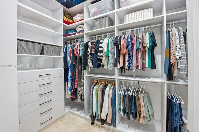 2465 Provence Cir, Weston, FL 33327