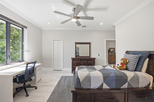 2465 Provence Cir, Weston, FL 33327