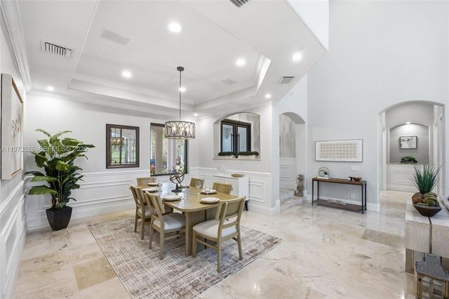 2465 Provence Cir, Weston, FL 33327