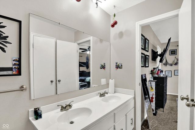 2830 Country Estates Drive, Indianapolis, IN 46227