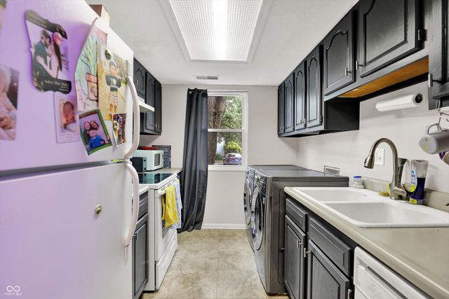 2830 Country Estates Drive, Indianapolis, IN 46227