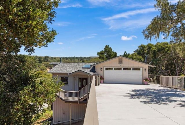 29 Los Encinos Drive, Del Rey Oaks, CA 93940