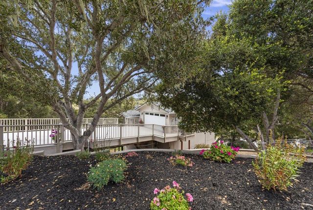 29 Los Encinos Drive, Del Rey Oaks, CA 93940