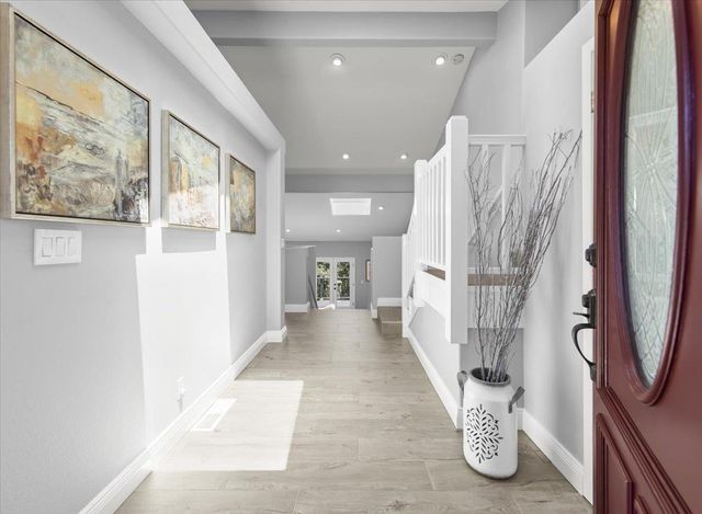 29 Los Encinos Drive, Del Rey Oaks, CA 93940