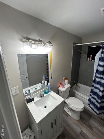 2052 Sun Valley Drive, Unincorporated, MO 63136