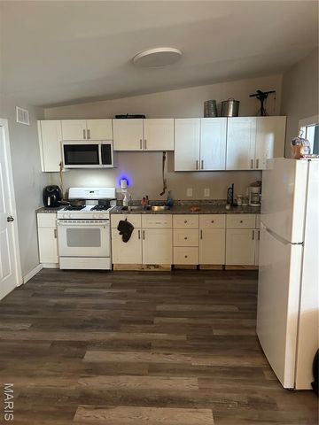 2052 Sun Valley Drive, Unincorporated, MO 63136