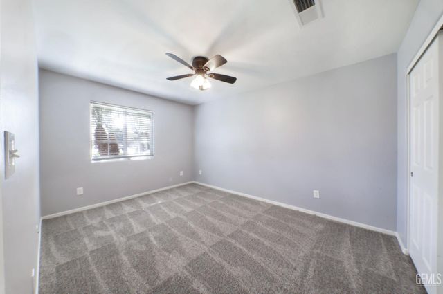12306 Hill Country Drive, Bakersfield, CA 93312