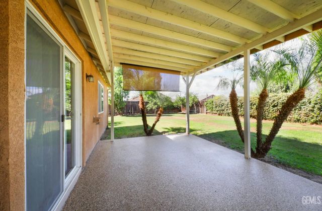12306 Hill Country Drive, Bakersfield, CA 93312