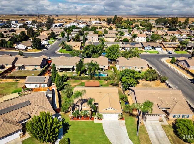 12306 Hill Country Drive, Bakersfield, CA 93312
