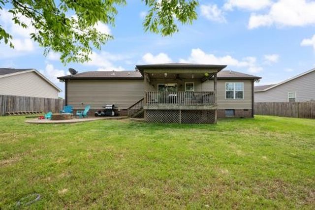 16 Andy Cir, Lebanon, TN 37087