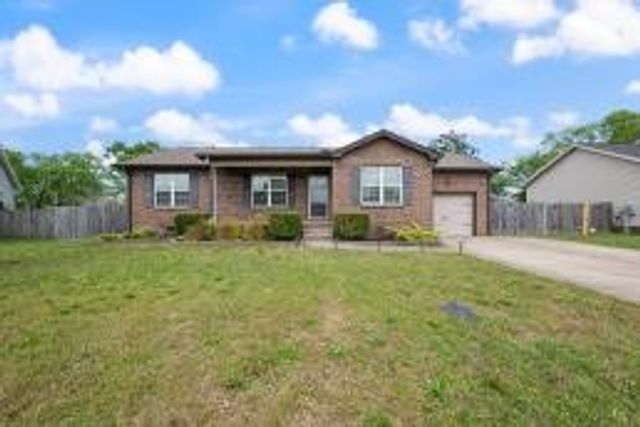 16 Andy Cir, Lebanon, TN 37087
