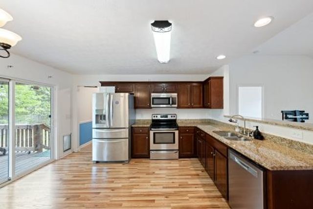 16 Andy Cir, Lebanon, TN 37087
