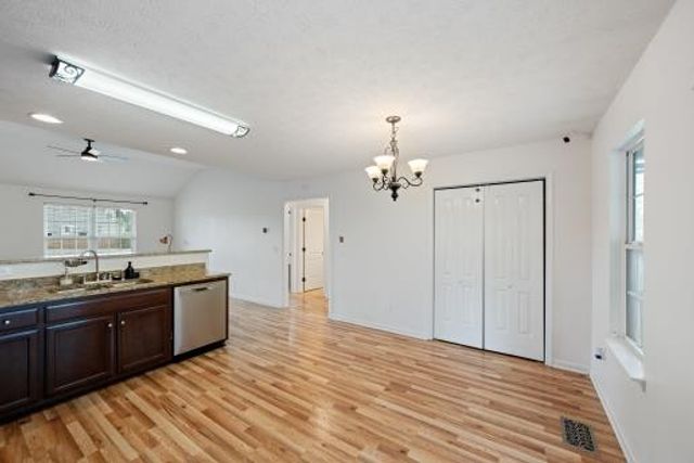 16 Andy Cir, Lebanon, TN 37087