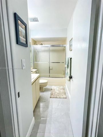 13360 SW 89th Ter G, Miami, FL 33186