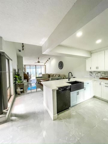 13360 SW 89th Ter G, Miami, FL 33186