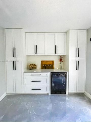 13360 SW 89th Ter G, Miami, FL 33186