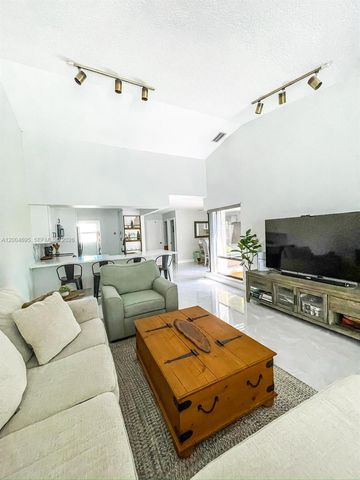 13360 SW 89th Ter G, Miami, FL 33186