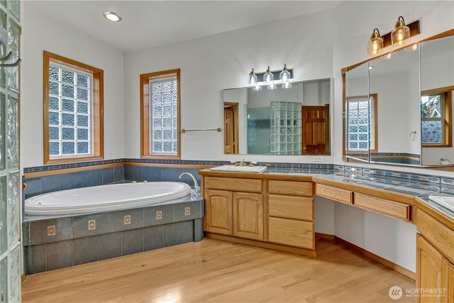 6725 Mirror Court SE, Olympia, WA 98513