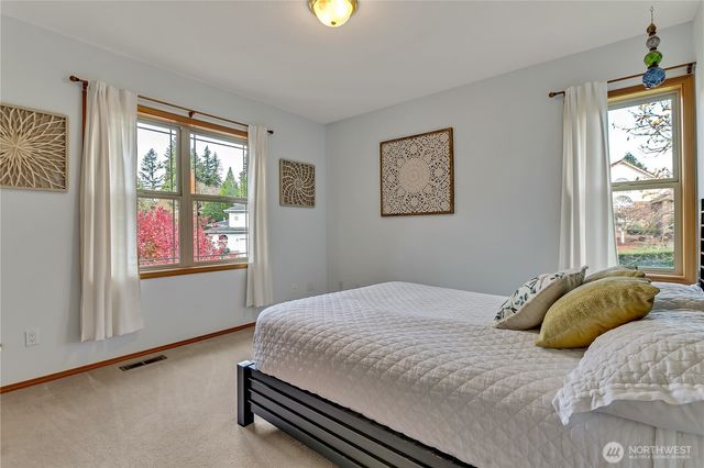 6725 Mirror Court SE, Olympia, WA 98513