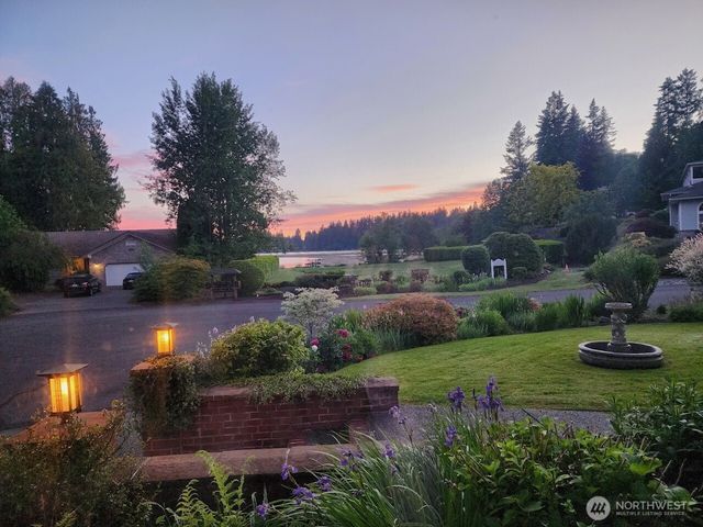 6725 Mirror Court SE, Olympia, WA 98513