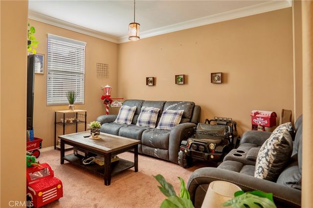 22086 Windham Way, Saugus, CA 91350