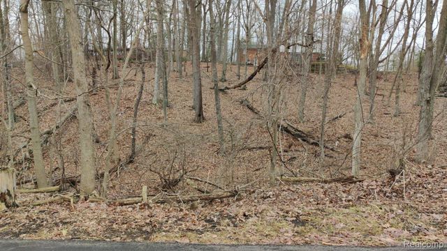Lot 149 Breer Court, Bloomfield Charter Township, MI 48302