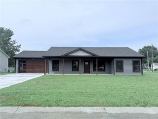 500 West Haven Drive, Richmond, MO 64085