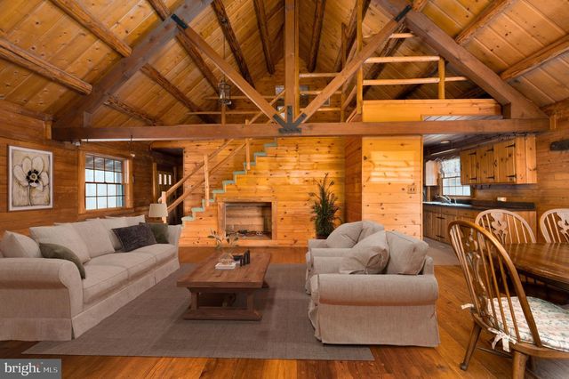 5742 BROOKS WOODS RD, Lothian, MD 20711