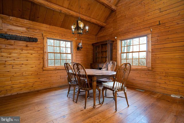 5742 BROOKS WOODS RD, Lothian, MD 20711