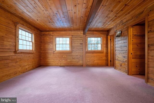 5742 BROOKS WOODS RD, Lothian, MD 20711