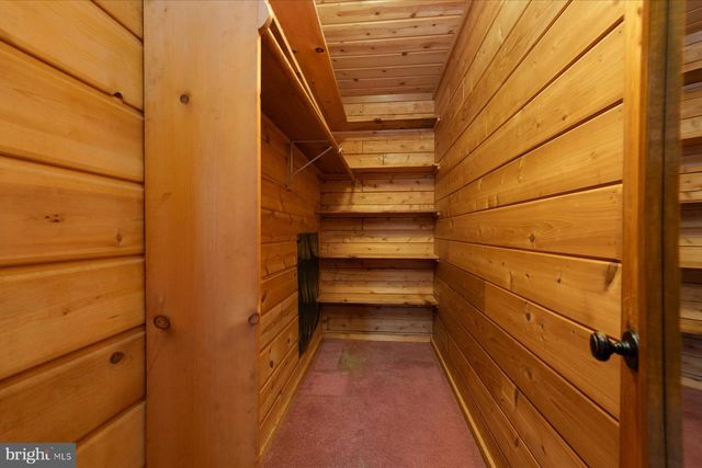 5742 BROOKS WOODS RD, Lothian, MD 20711