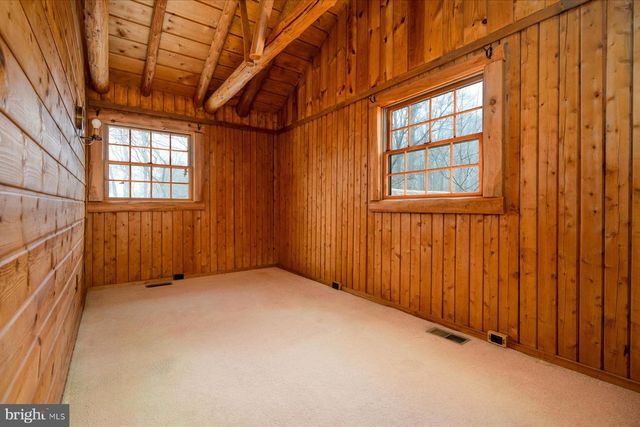 5742 BROOKS WOODS RD, Lothian, MD 20711