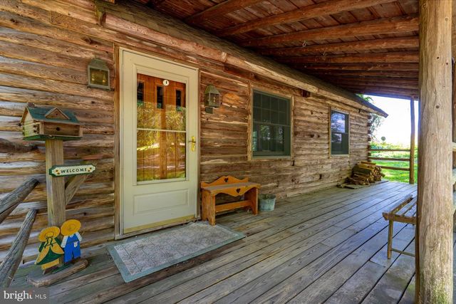 5742 BROOKS WOODS RD, Lothian, MD 20711