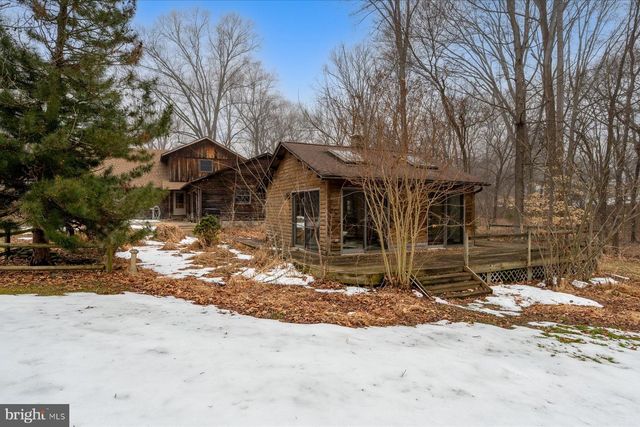 5742 BROOKS WOODS RD, Lothian, MD 20711