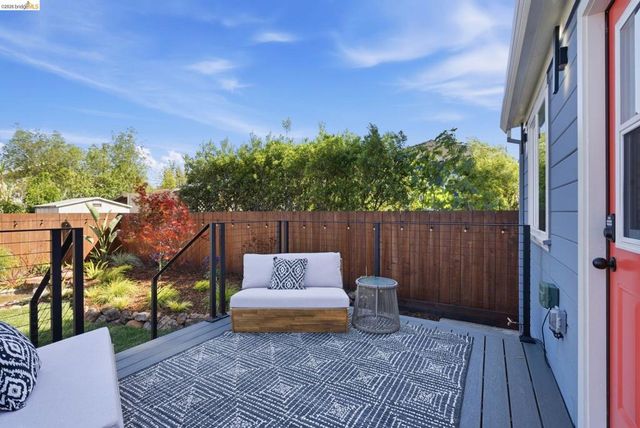 1712 Schiller St, Alameda, CA 94501