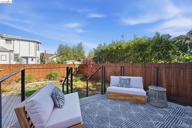 1712 Schiller St, Alameda, CA 94501