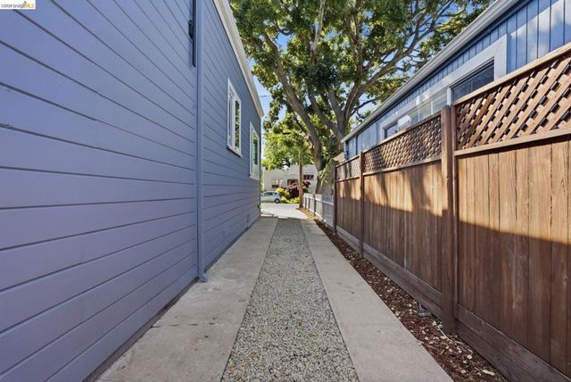1712 Schiller St, Alameda, CA 94501
