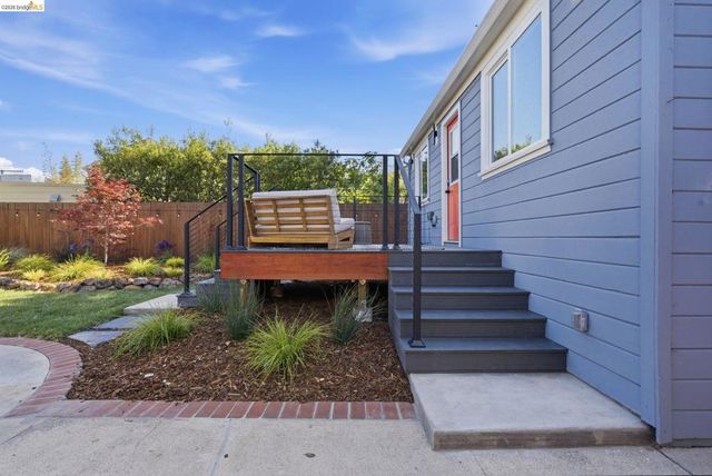 1712 Schiller St, Alameda, CA 94501