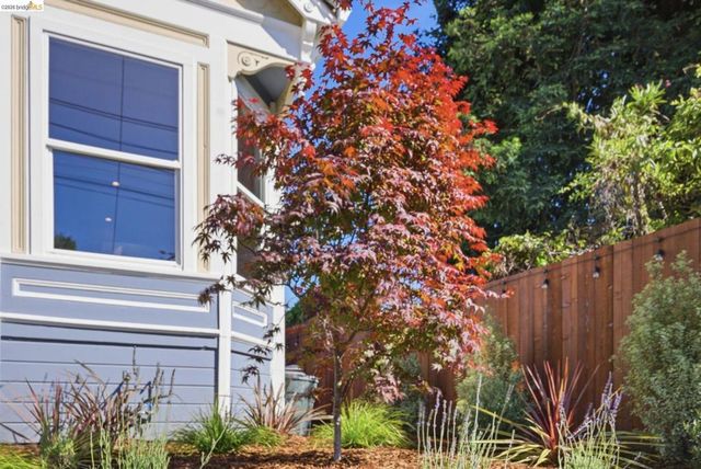 1712 Schiller St, Alameda, CA 94501