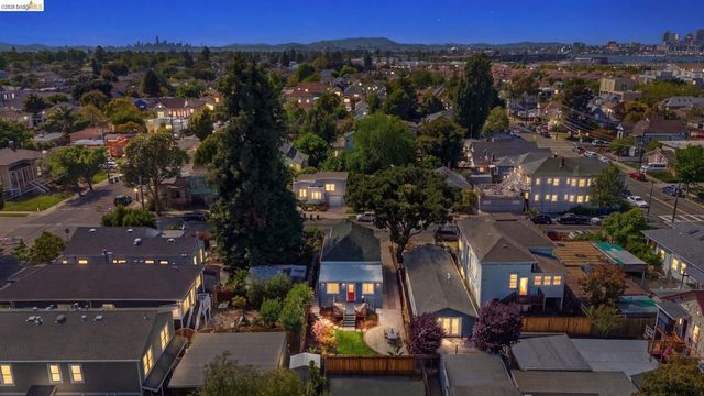1712 Schiller St, Alameda, CA 94501