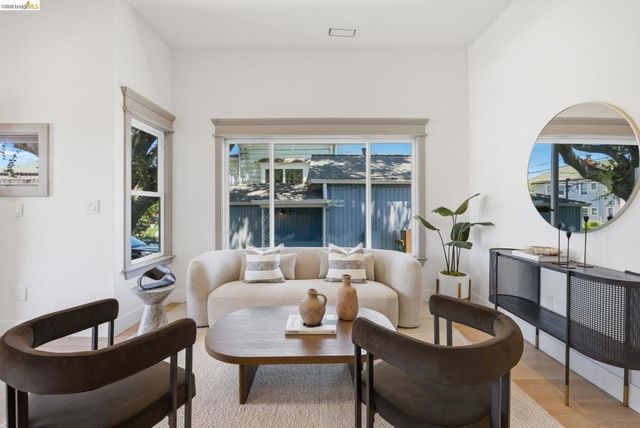 1712 Schiller St, Alameda, CA 94501