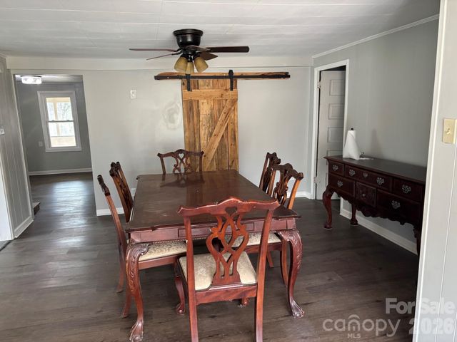 262 Blackberry Lane, Bakersville, NC 28705