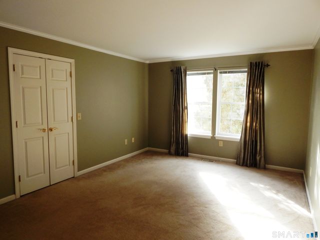 629 Danbury Road 40, Ridgefield, CT 06877