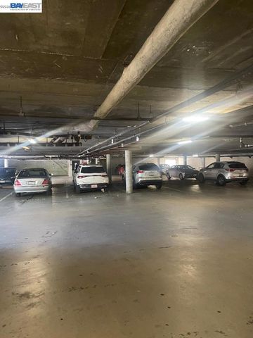 400 Davis 301, San Leandro, CA 94577