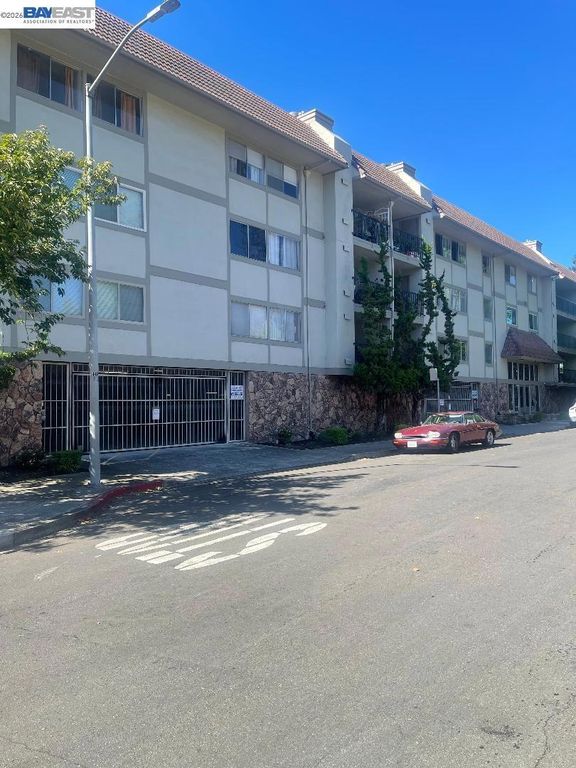 400 Davis 301, San Leandro, CA 94577