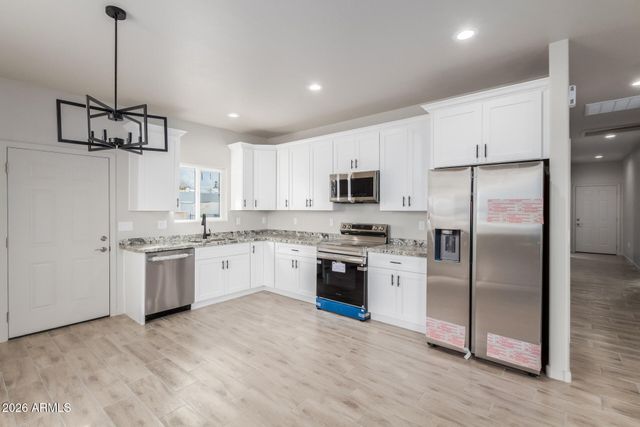 215 N BROWN Avenue, Casa Grande, AZ 85122