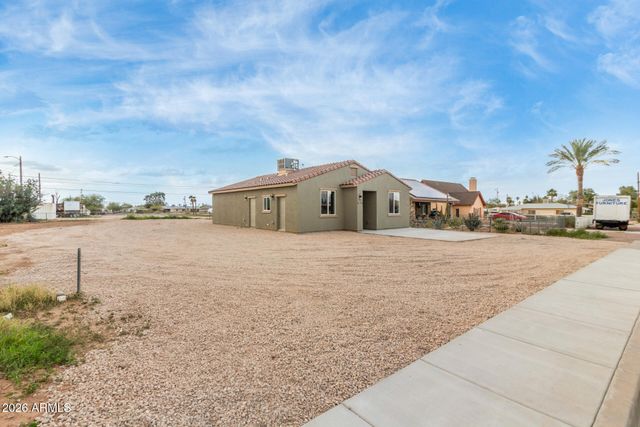 215 N BROWN Avenue, Casa Grande, AZ 85122
